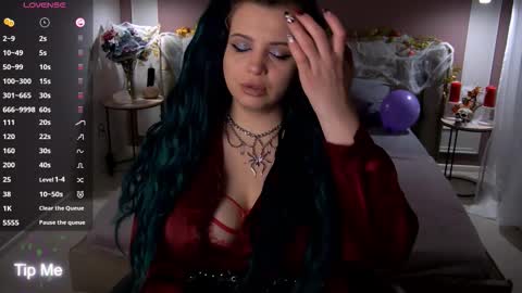 Snapshot of maya_mils chatting on 10/29/25, 01:08 Maya Mils online show from 10/29/25, 01:08