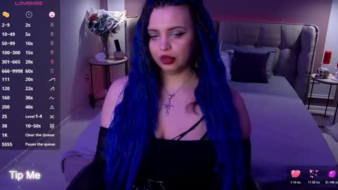 Snapshot of maya_mils chatting on 11/24/25, 01:05 Maya Mils online show from 11/24/25, 01:05