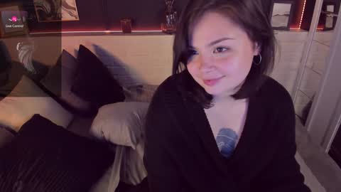 Snapshot of maya_muse chatting on 12/14/24, 03:36 Woman online show from 12/14/24, 03:36