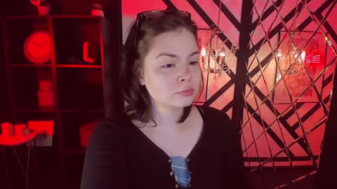 Snapshot of maya_muse chatting on 01/15/25, 06:01 Woman online show from 01/15/25, 06:01