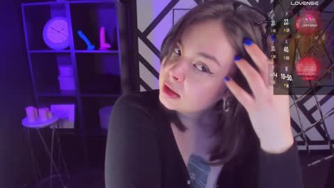 Snapshot of maya_muse chatting on 01/15/25, 09:02 Woman online show from 01/15/25, 09:02