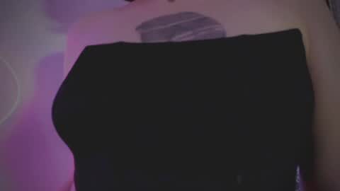 Snapshot of maya_muse chatting on 01/25/25, 12:16 Woman online show from 01/25/25, 12:16