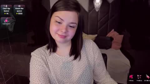 Snapshot of maya_muse chatting on 03/05/25, 06:12 Woman online show from 03/05/25, 06:12