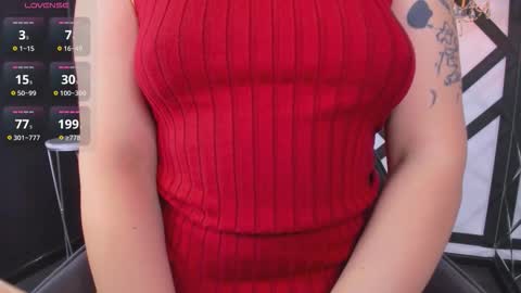 Snapshot of maya_muse chatting on 11/20/25, 01:00 Woman online show from 11/20/25, 01:00