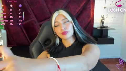 Maya online show from 03/25/26, 09:32