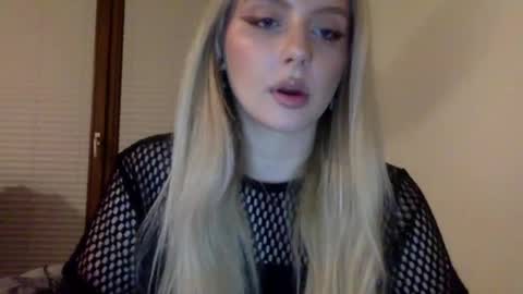 mayaflirt online show from 04/23/26, 08:22