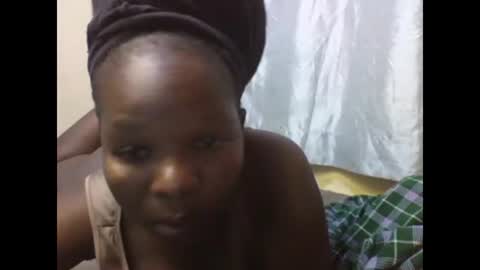 Snapshot of mayah_sexy chatting on 12/22/24, 09:42 mayah_sexy online show from 12/22/24, 09:42