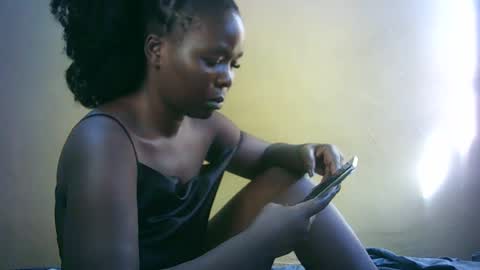 Snapshot of mayah_sexy chatting on 06/15/26, 05:53 mayah_sexy online show from 06/15/26, 05:53