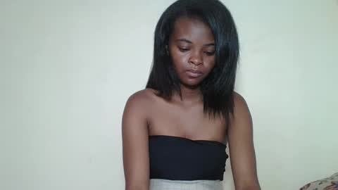 mayalabelle online show from 12/14/25, 08:20