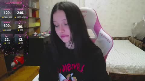 Snapshot of mayales chatting on 02/24/26, 06:28 Mayales online show from 02/24/26, 06:28