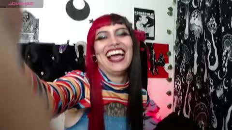 Snapshot of mayaredd chatting on 07/05/26, 12:28 mayaredd online show from 07/05/26, 12:28