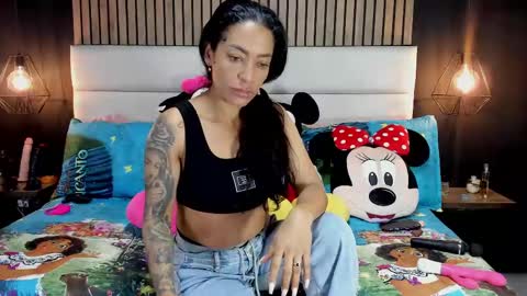 Snapshot of mayarusell01 chatting on 02/13/25, 11:17 Nicolle Ruselle Hello my lovely schedule for great fun from 630 am and end 800 pm Colombian time I wait for you online show from 02/13/25, 11:17