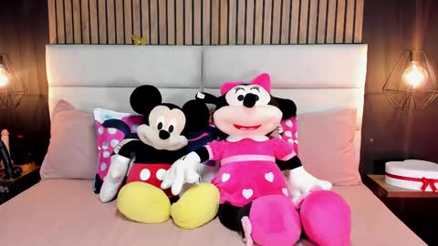 Snapshot of mayarusell01 chatting on 02/22/25, 06:30 Nicolle Ruselle Hello my lovely schedule for great fun from 630 am and end 800 pm Colombian time I wait for you online show from 02/22/25, 06:30