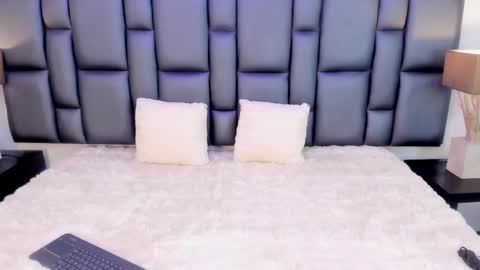 Snapshot of mayarusell01 chatting on 03/01/25, 06:43 Nicolle Ruselle Hello my lovely schedule for great fun from 630 am and end 800 pm Colombian time I wait for you online show from 03/01/25, 06:43