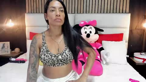 Snapshot of mayarusell01 chatting on 03/10/25, 11:27 Nicolle Ruselle Hello my lovely schedule for great fun from 630 am and end 800 pm Colombian time I wait for you online show from 03/10/25, 11:27