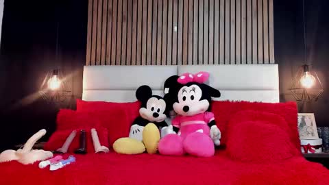 Snapshot of mayarusell01 chatting on 09/24/25, 05:38 Nicolle Ruselle Hello my lovely schedule for great fun from 630 am and end 800 pm Colombian time I wait for you online show from 09/24/25, 05:38