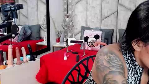 Snapshot of mayarusell01 chatting on 11/24/25, 04:29 Nicolle Ruselle Hello my lovely schedule for great fun from 630 am and end 800 pm Colombian time I wait for you online show from 11/24/25, 04:29