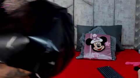 Snapshot of mayarusell01 chatting on 11/27/25, 07:05 Nicolle Ruselle Hello my lovely schedule for great fun from 630 am and end 800 pm Colombian time I wait for you online show from 11/27/25, 07:05