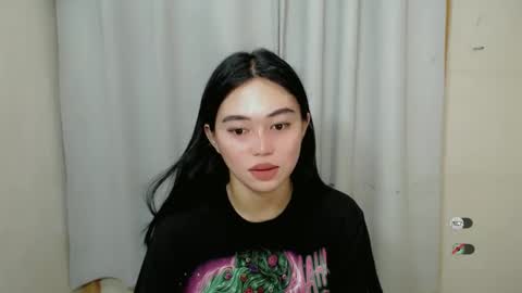 Snapshot of mayasally_ chatting on 02/08/25, 11:55 mayasally_ online show from 02/08/25, 11:55