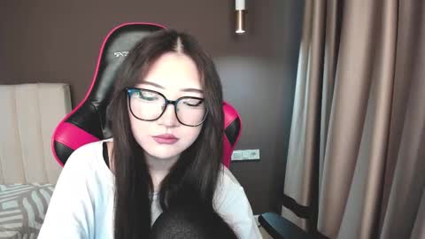 Snapshot of mayasaya chatting on 02/06/26, 05:56 Erina online show from 02/06/26, 05:56