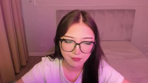 Snapshot of mayasaya chatting on 02/15/26, 03:47 Erina online show from 02/15/26, 03:47