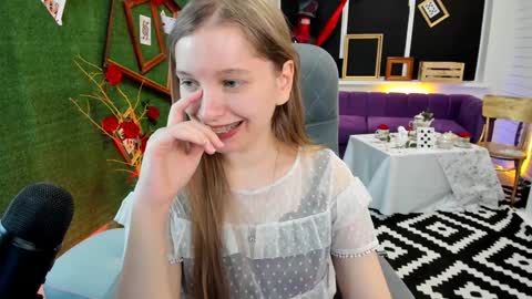 Snapshot of mayasinabon chatting on 12/08/24, 01:25 mayasinabon online show from 12/08/24, 01:25