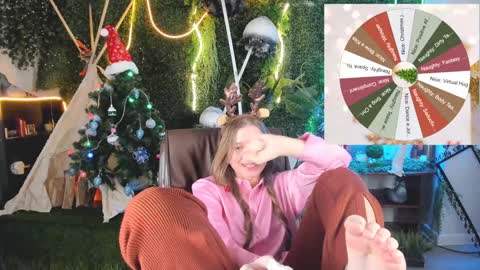 Snapshot of mayasinabon chatting on 12/25/24, 03:17 mayasinabon online show from 12/25/24, 03:17
