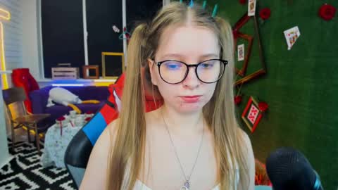 Snapshot of mayasinabon chatting on 02/23/25, 12:16 mayasinabon online show from 02/23/25, 12:16