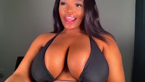 MayBabi online show from 01/02/25, 02:13