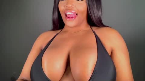 MayBabi online show from 02/07/25, 11:01