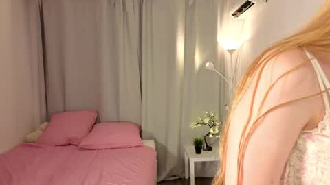Alice online show from 06/04/26, 04:13