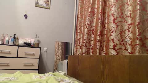 maybe_doll online show from 11/09/25, 02:15