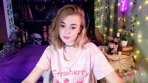 maybe_yours333 online show from 04/29/26, 04:33