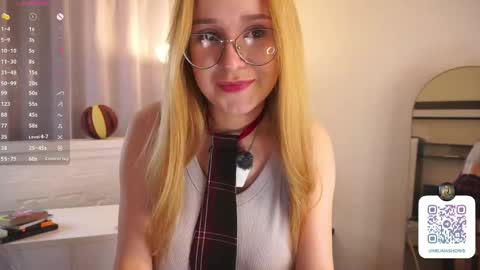 Milina online show from 04/19/26, 05:56