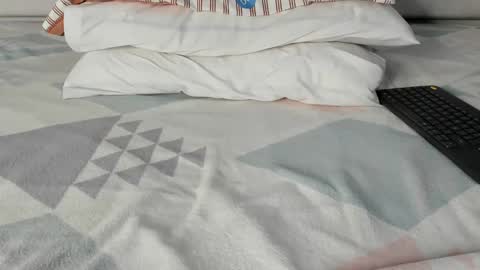 Snapshot of maybelline_666 chatting on 03/10/25, 03:41 Maybelline69 online show from 03/10/25, 03:41