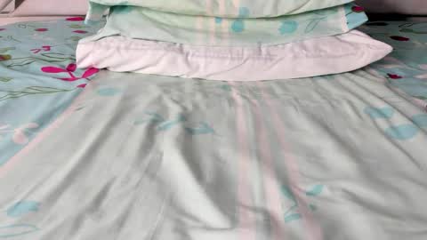 Snapshot of maybelline_666 chatting on 11/23/25, 07:02 Maybelline69 online show from 11/23/25, 07:02