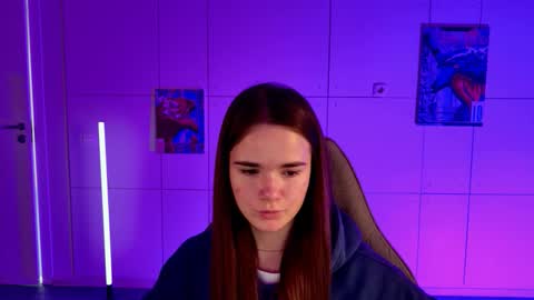 maybloom_ online show from 11/09/25, 09:18