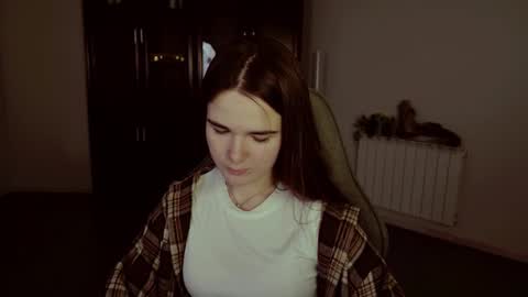 maybloom_ online show from 12/04/25, 09:18