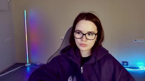 maybloom_ online show from 02/02/26, 06:12