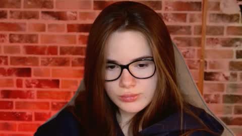 maybloom_ online show from 02/12/26, 06:30