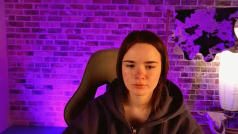 maybloom_ online show from 02/17/26, 06:21