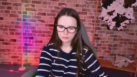 maybloom_ online show from 03/04/26, 07:03