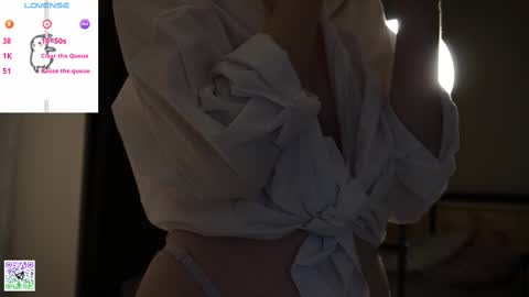 Snapshot of maydaedgin chatting on 02/27/25, 01:38 Violet online show from 02/27/25, 01:38