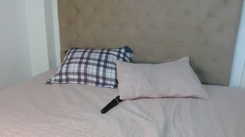 Snapshot of maydivaxox chatting on 10/08/25, 09:34 MAYA online show from 10/08/25, 09:34