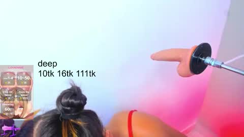 Snapshot of maye_u chatting on 02/14/26, 12:46 maye online show from 02/14/26, 12:46