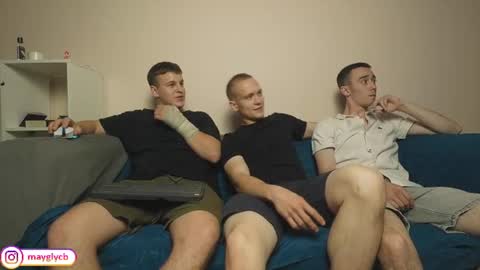 Snapshot of maygly chatting on 06/21/26, 07:38 Slava and Alextatto online show from 06/21/26, 07:38