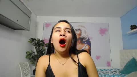 Snapshot of maylin_hornyy19 chatting on 04/25/26, 07:00 Maylin online show from 04/25/26, 07:00