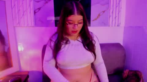 maylin_sweett online show from 11/06/25, 11:15