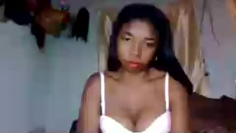 Snapshot of mayolu586 chatting on 06/19/26, 07:34 Maya online show from 06/19/26, 07:34