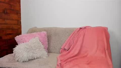 Snapshot of mayproject2 chatting on 02/11/25, 10:59 may online show from 02/11/25, 10:59